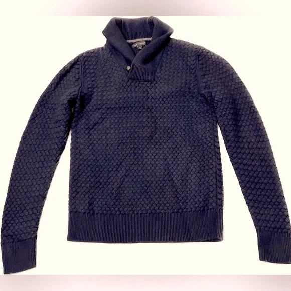 Banana Republic men’s size M navy merino sweater