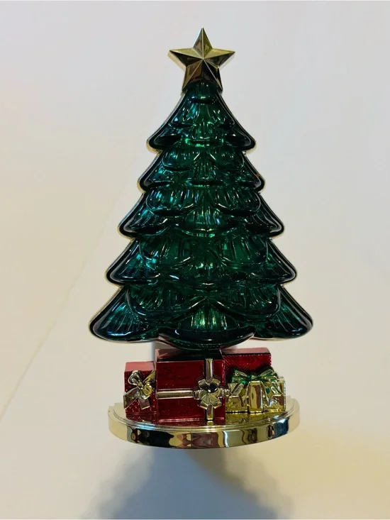 Bath & Body Works wallflower plug-in Christmas tree