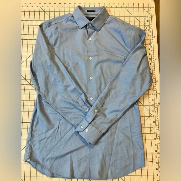 Banana Republic Men’s Size Medium Blue Non-Iron Camden Standard‎ Fit Dress Shirt