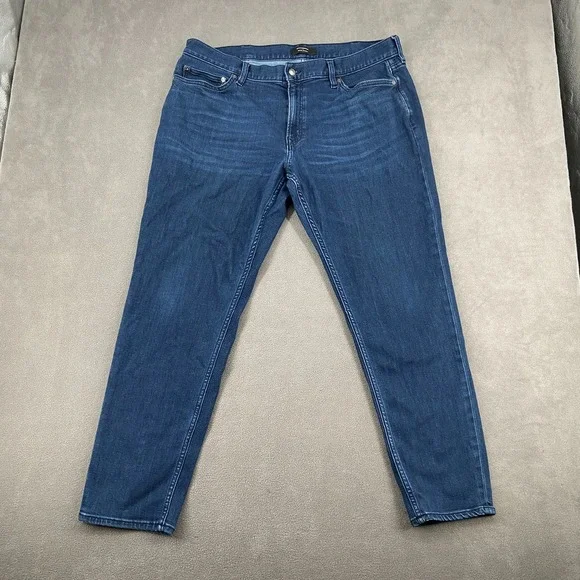 Banana Republic Athletic Travel Straight Jeans Men 40x32 Blue Medium Wash Cotton
