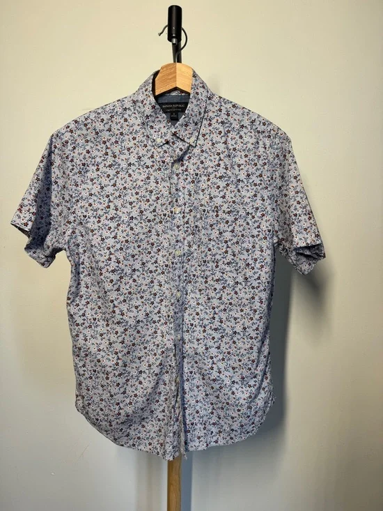 Banana Republic Light Blue Floral Button-Down Shirt