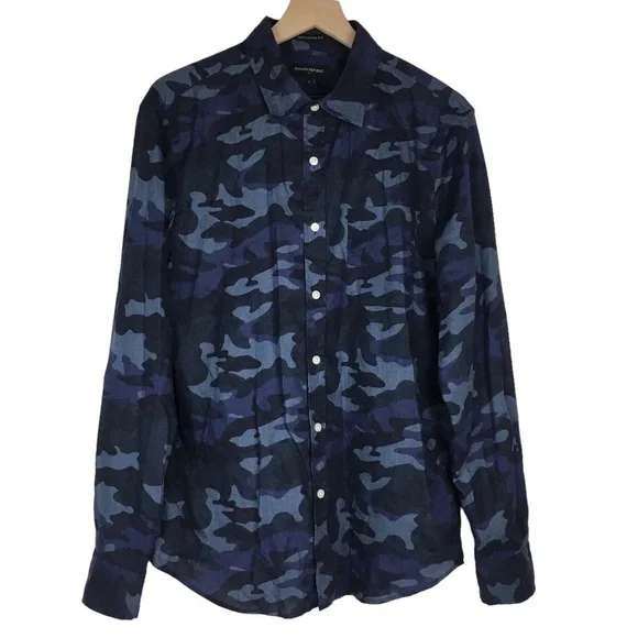 BANANA REPUBLIC Camo Button Up Shirt Untucked Fit Long Sleeve Flannel Navy Large