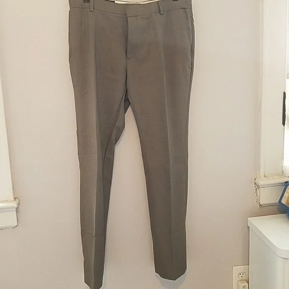 Men's dress pants/Banana Republic.     '