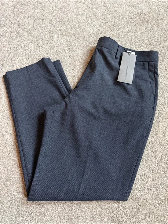 Banana Republic Charcoal Gray Men’s Slim Dress Pants