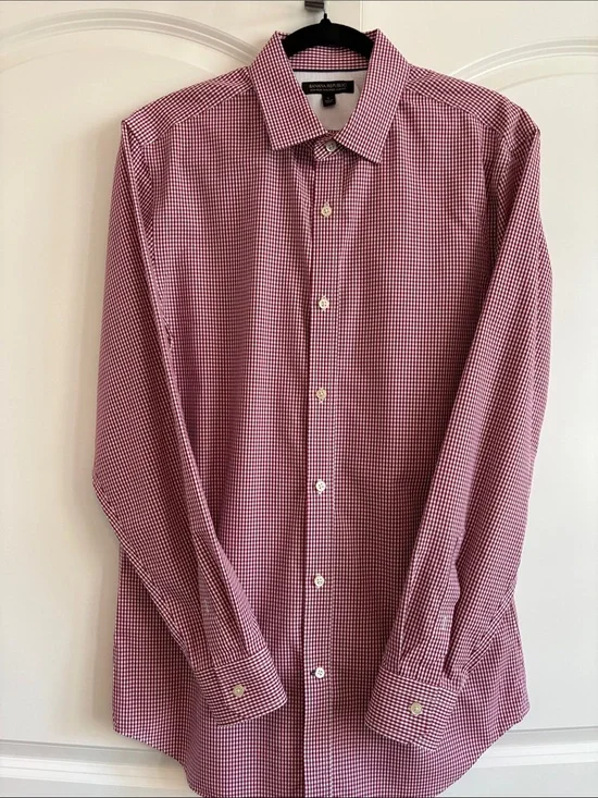 Banana Republic Men’s Non-Iron Tailored Slim Fit Shirt in Red Gingham Pattern