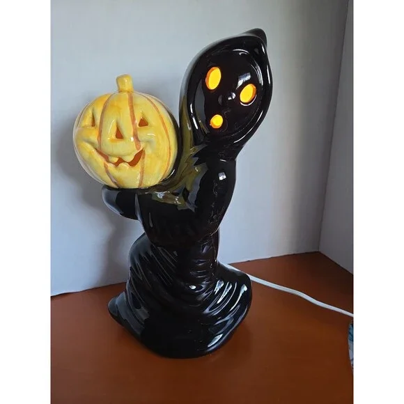 RARE HALLOWEEN Vintage Ceramic Ghost Mold 12.5