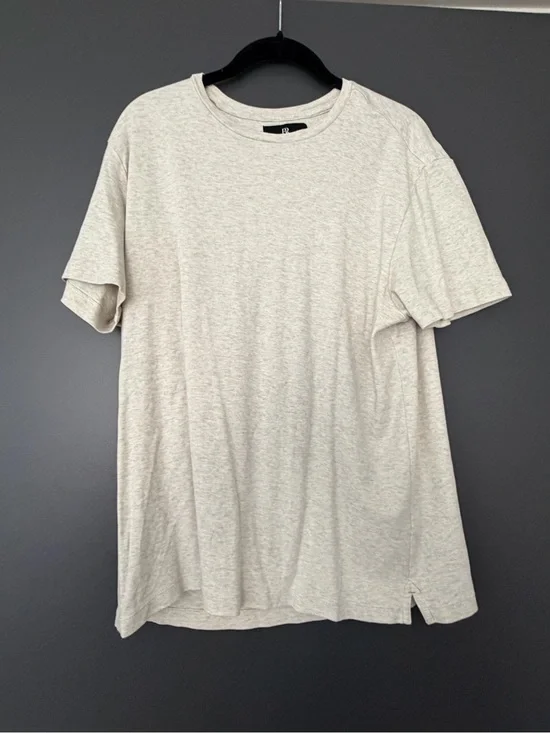 Banana Republic Men's Crew Neck T-Shirt in Oatmeal Heather