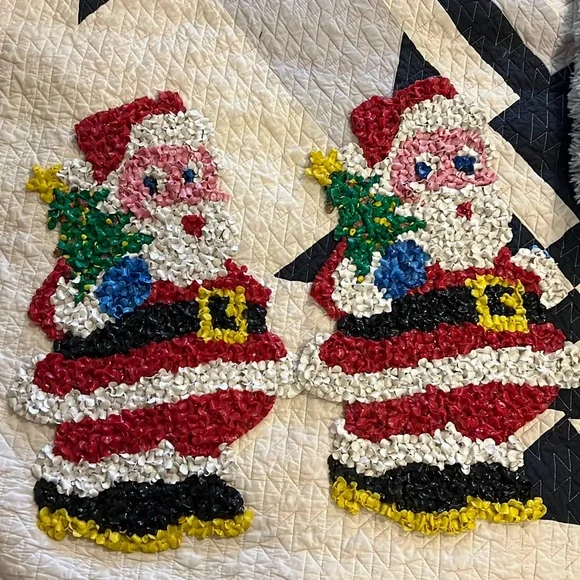 2 Vintage Christmas Santa popcorn wall decorations 18”