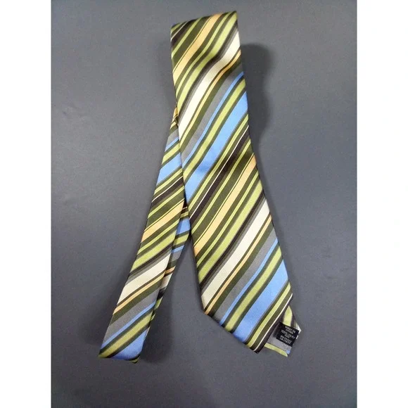 Banana Republic 100% Silk Striped Necktie Green Blue Olive‎ Gray Cream Mens Tie