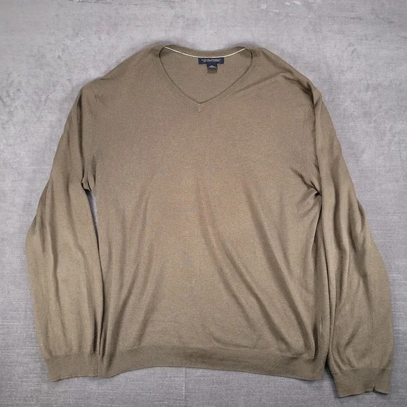 Banana Republic Silk Cashmere Blend Lightweight V-Neck Sweater Olive Green XL‎
