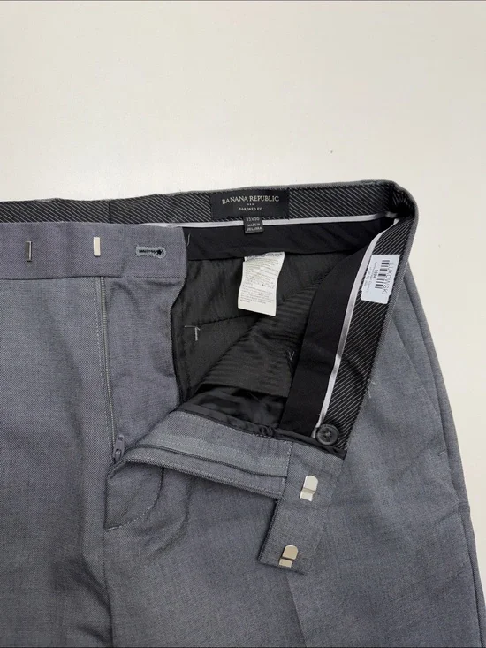 BANANA REPUBLIC Men’s 33 x 30 Gray TAILORED FIT Dress Pant
