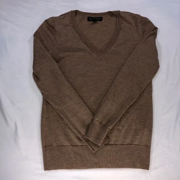 Banana Republic Brown 100% Merino Wool V-Neck Sweater Small Mens Classic Knit