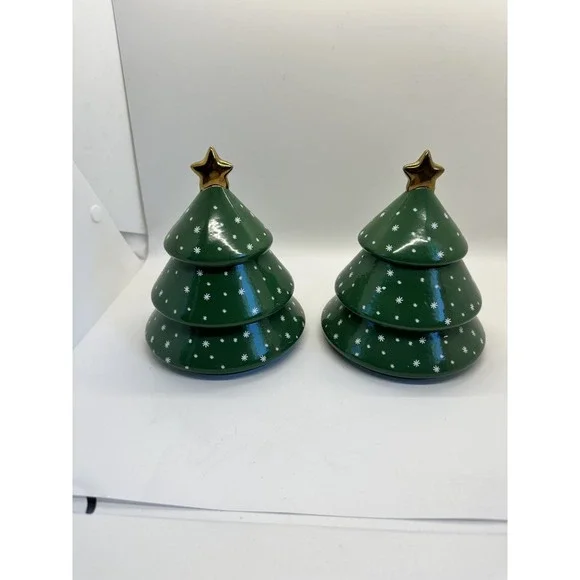 The Cellar Holiday 2-Pc Tree Stoneware Cocottes‎ Set 12.3 oz Festive Christmas