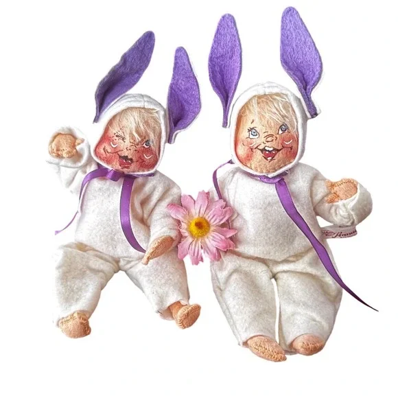 Vintage 1989 Annalee Mobilitee Bunny‎ Baby Dolls Set of 2 White Purple Easter 7
