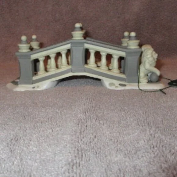 Department 56 Lionhead Bridge #5864-5 Heritage Village Accessory Dickens NIB