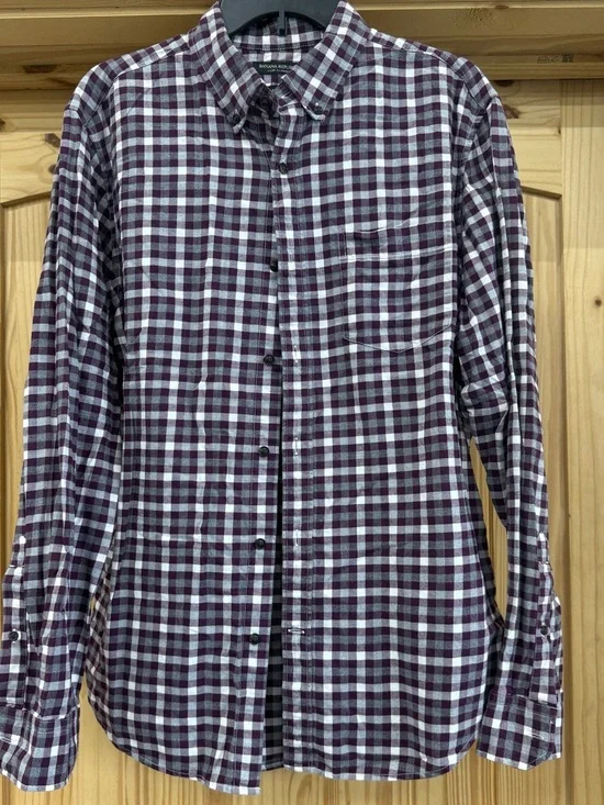 Banana Republic Men’s Purple and White Plaid Button-Down Shirt