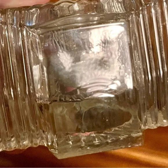 Avon VTG 1981 Glistening Tree Crystal Glass Waterfall Christmas Votive Holder