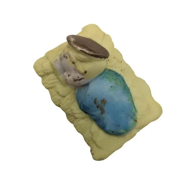 vintage Porcelain Nativity Figurine Baby Jesus 2 1/4 x 1 1/2‎ inch