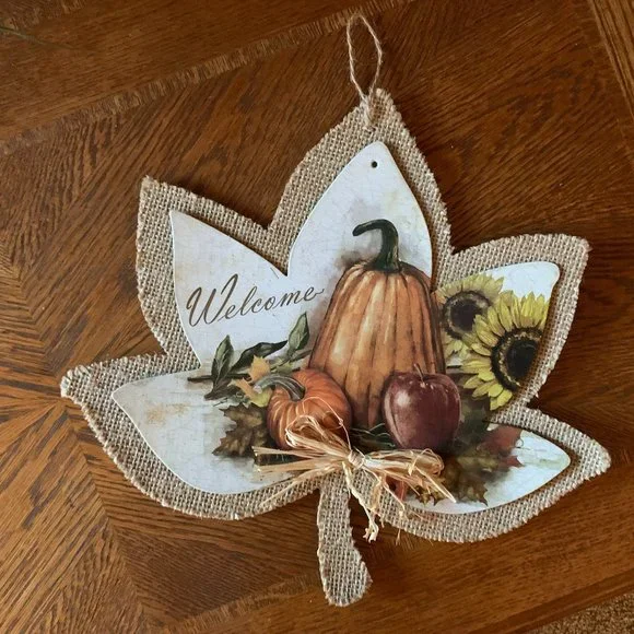 Welcome Fall leaf wall sign