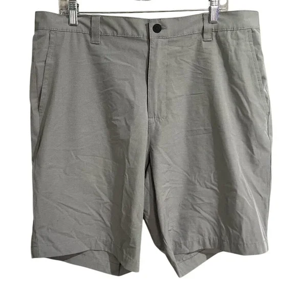Banana‎ Republic Shorts Mens 40 Grey Excellent Core Temp Performance Microstripe
