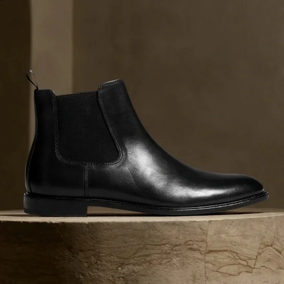 BANANA REPUBLIC Men's Black Dwen Leather Boots Size 8.5