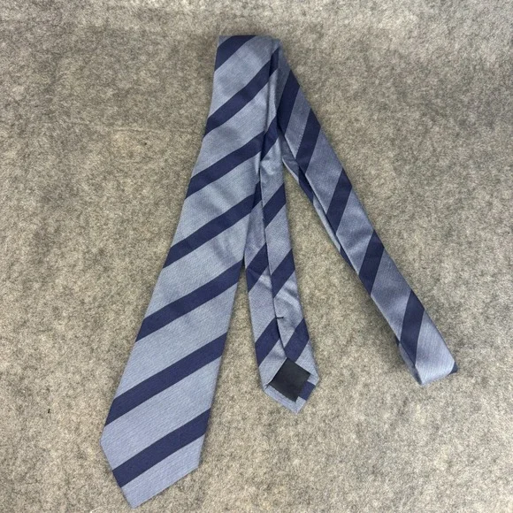 Banana Republic Blue Textured Stripes Nanotex Stain Resistant‎ Silk Blend Tie