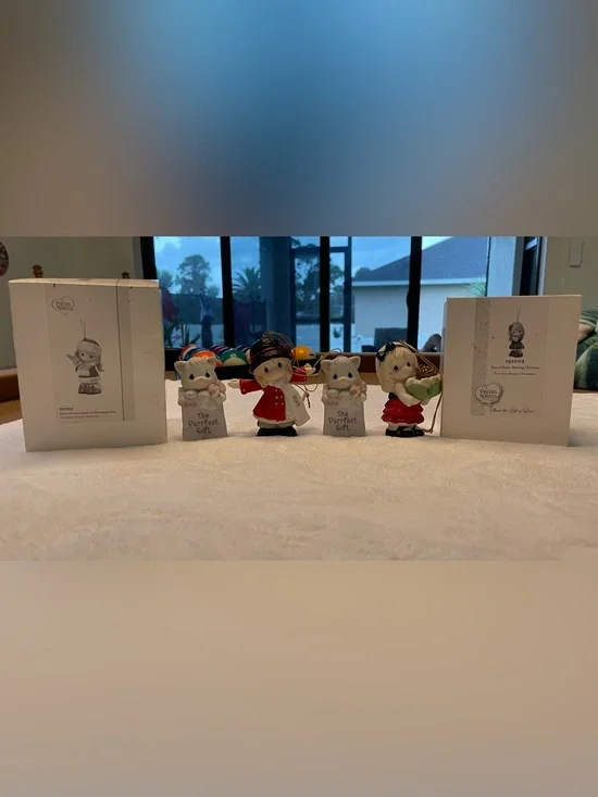 Precious Moments 6 Holiday Figurines/Ornaments.