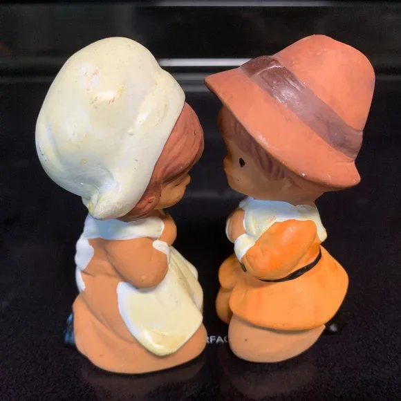 VTG Pair of Terra Cotta Thanksgiving Pilgrims