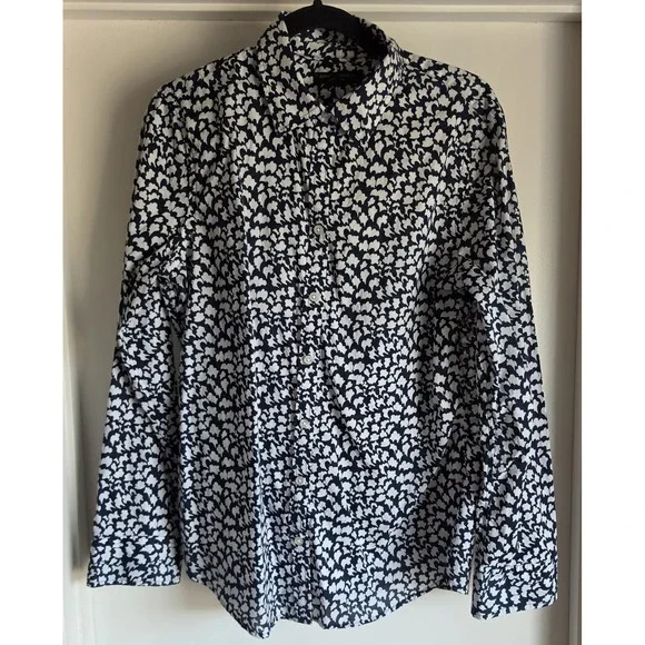 Banana Republic Cotton Button-Down Shirt Women L Navy Floral Collared Top