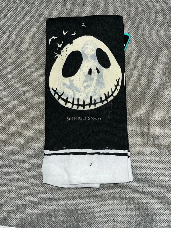 2 Disney The Nightmare Before Christmas Kitchen Hand Towels Halloween Tim Burton