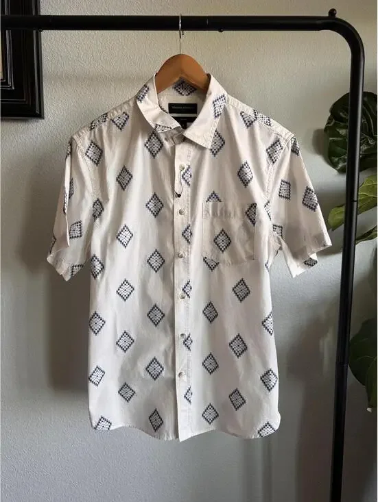 Banana Republic Slim Fit Short Sleeve Button Up Shirt White Size M NWOT