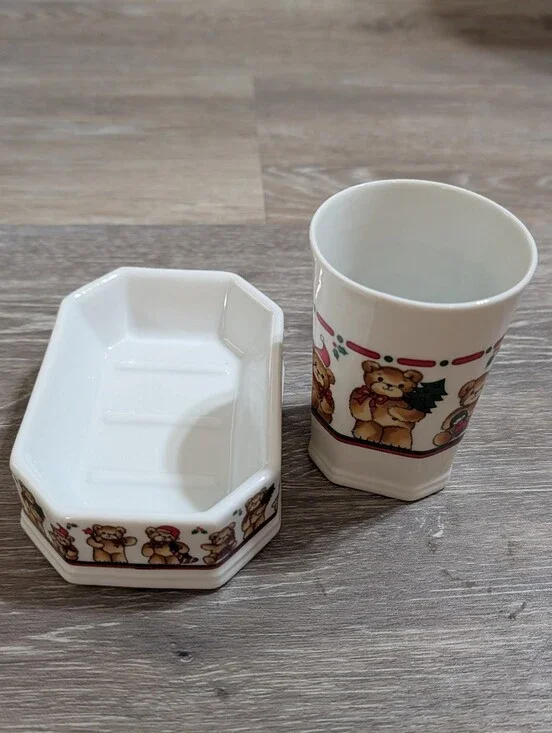 Ceramic Christmas Bear Pattern Toothbrush Cup and Soap Dish