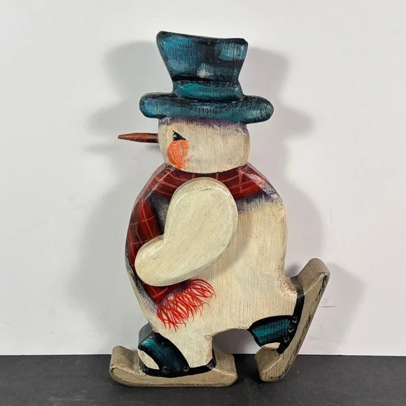 La Petit Coquillage Nantucket Wooden Ski Snowman Folk Art 10”