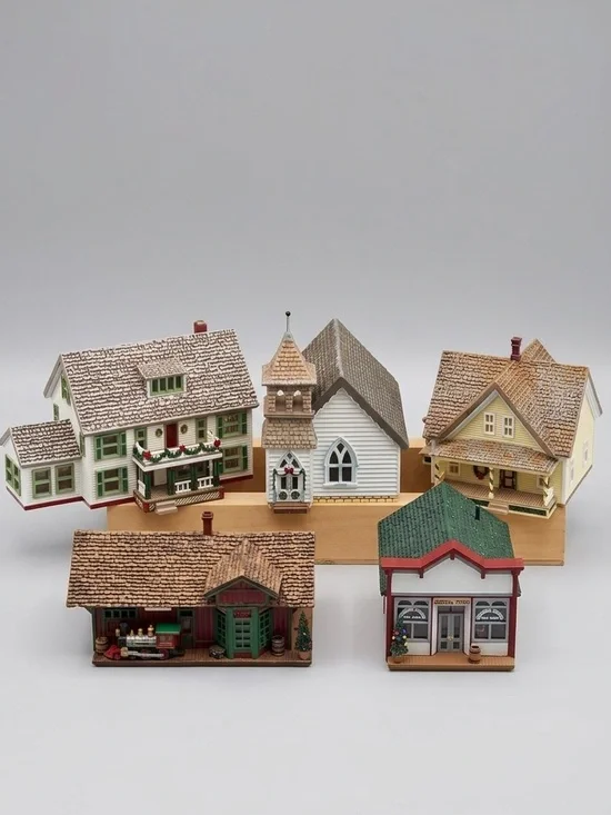 Hallmark Sarah Plain and Tall 5-Pc Christmas Village Set w/ Boxes Rustic Charm