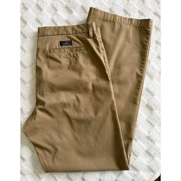 Banana Republic Dawson Chino Pants Mens 36x34 Khaki Tan Straight Leg 100% Cotton