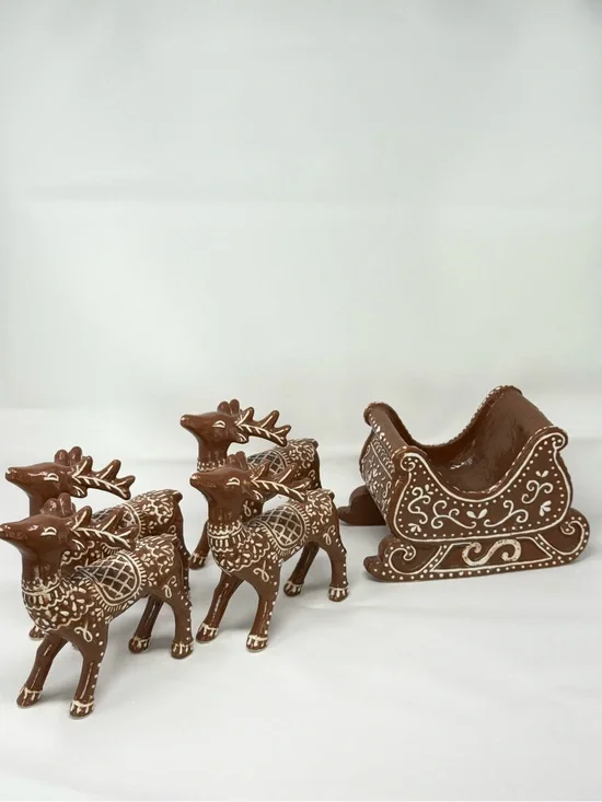 Pottery Barn Handcrafted Ceramic Gingerbread Reindeer & Sleigh Set NEW