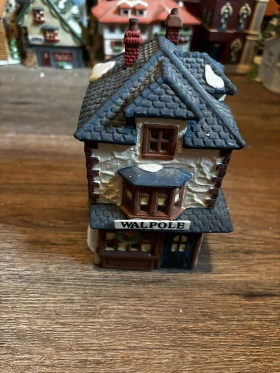 Department 56 Christmas village light up building Walpole Tailors