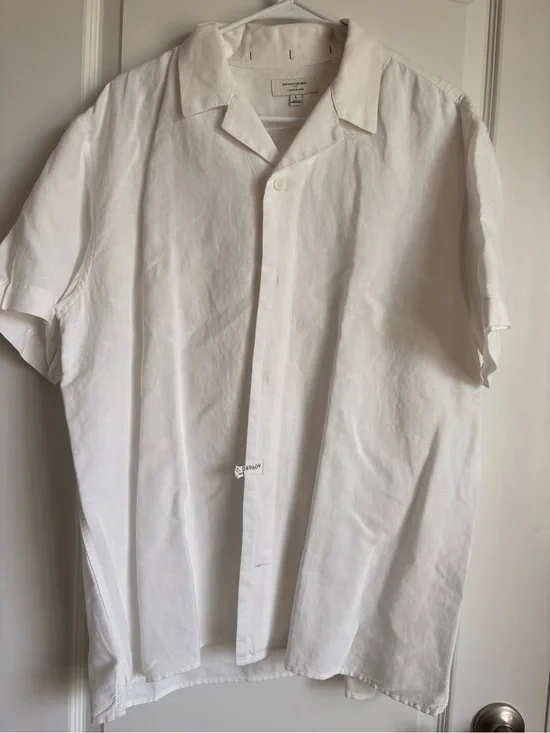 Banana Republic White Short-Sleeve Button Down Shirt linen