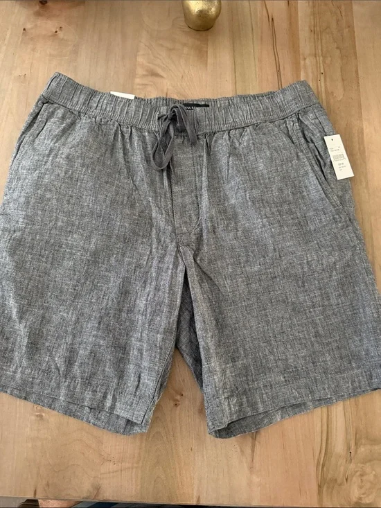 Men's Gray Drawstring Linen-Blend Shorts