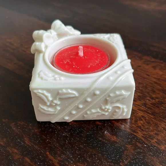 Lenox Yuletide Glowlites Holiday Christmas Tea Light Candleholder