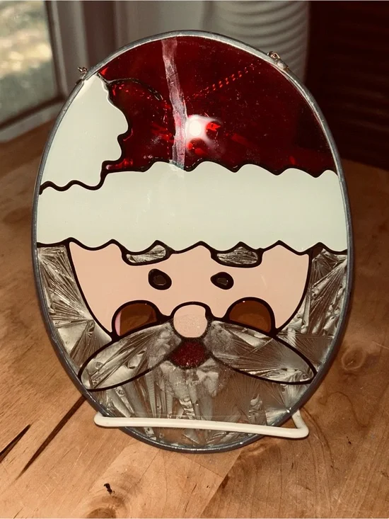 Stained Glass Christmas Santa Face Suncatcher /Wall Decor Oval w/chain 5