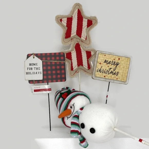 Christmas Decor Picks Mixed Lot