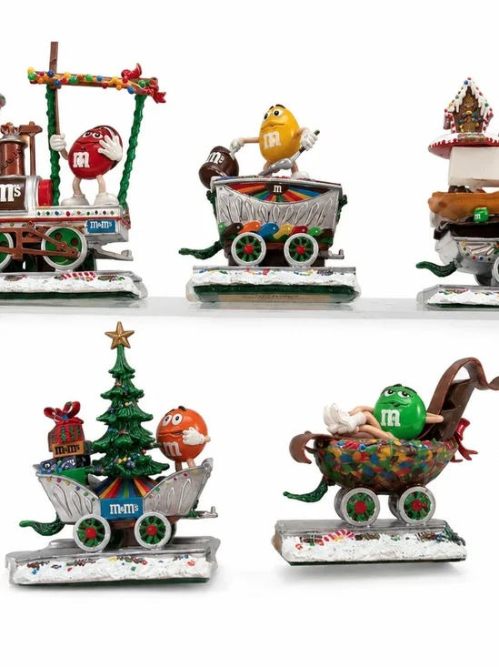 M&M'S The Danbury Mint Christmas Train and Carriage Figurine Set