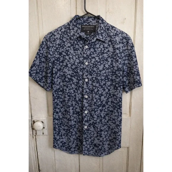 BANANA REPUBLIC Floral Button Up Shirt Mens M Blue Short Sleeve Casual Summer‎
