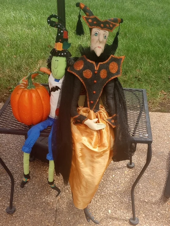 Halloween Witches / Soft Doll Display