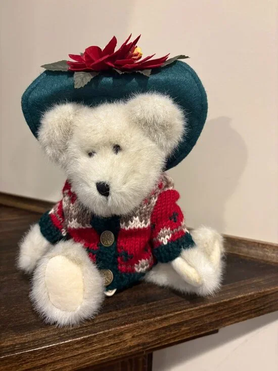 NWT, Boyds Bear: Mrs. Figgy Pudding, poseable