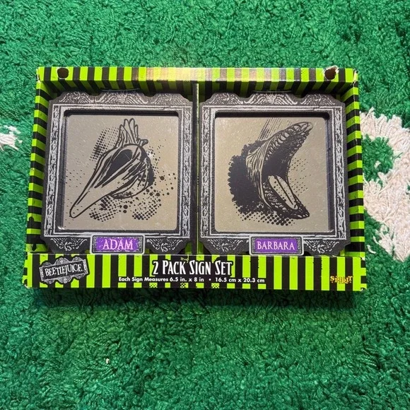 Beetlejuice Adam & Barbara Sign Set Spirit Halloween‎ Decor Prop Decoration