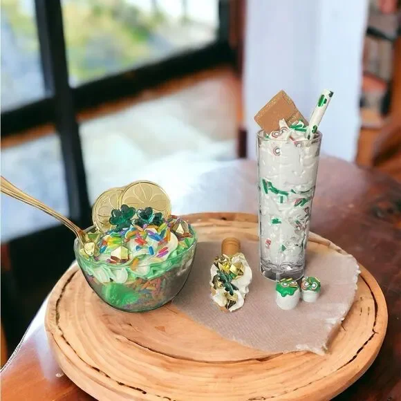ST‎ PATRICK DAY TIER TRAY DECOR