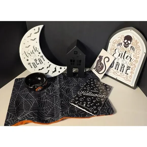 Decocrated Halloween‎ Home Decor Bundle Unisex OS Black Orange White Spooky Goth