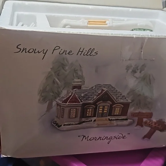 Christmas Lighted House Collectible NWT